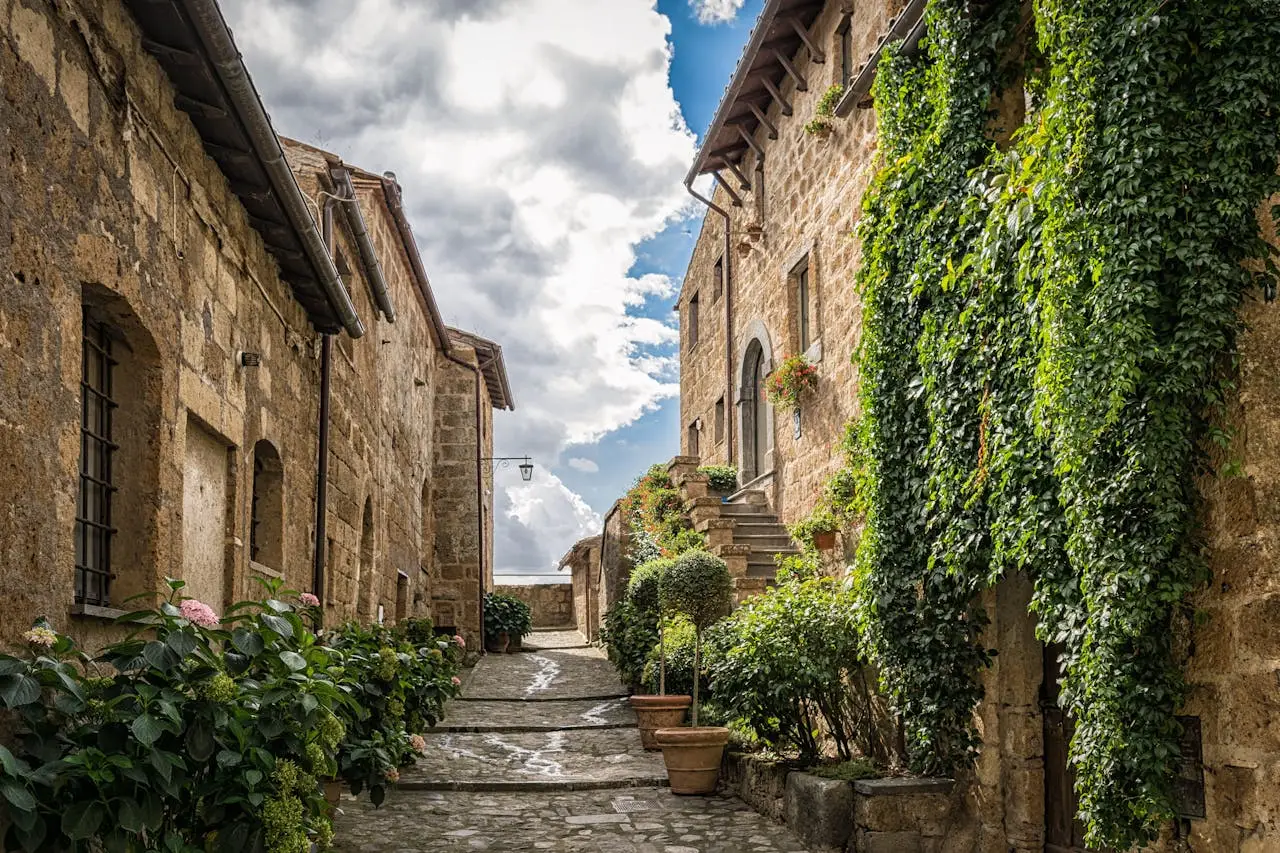 Borghi da visitare a giugno: poco affollati, suggestivi e ricchi di eventi Borghi da visitare a giugno: poco affollati, suggestivi e ricchi di eventi