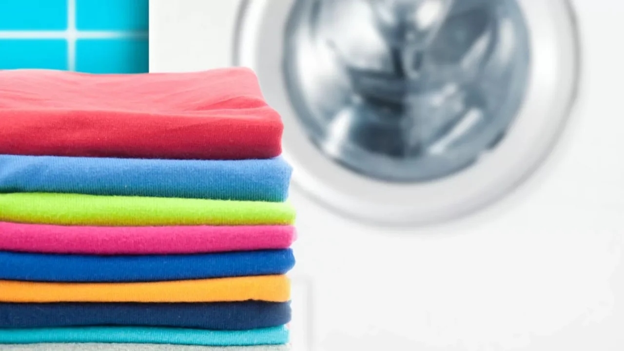 Proteggi i tuoi tessuti: pratica sbagliata nel lavaggio che in tanti commettono senza saperlo Proteggi i tuoi tessuti: pratica sbagliata nel lavaggio che in tanti commettono senza saperlo