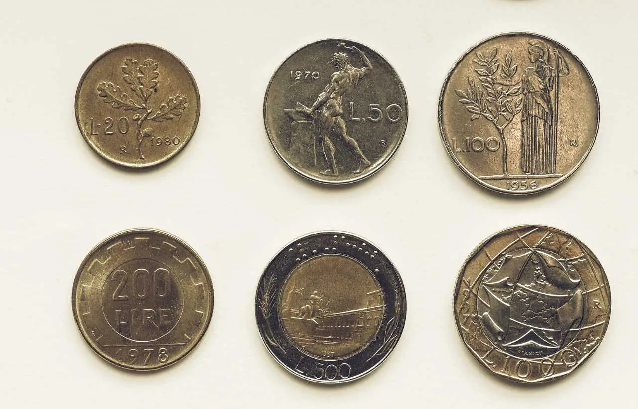 Collezionismo vintage: come riconoscere lire rifinite a mano Collezionismo vintage: come riconoscere lire rifinite a mano