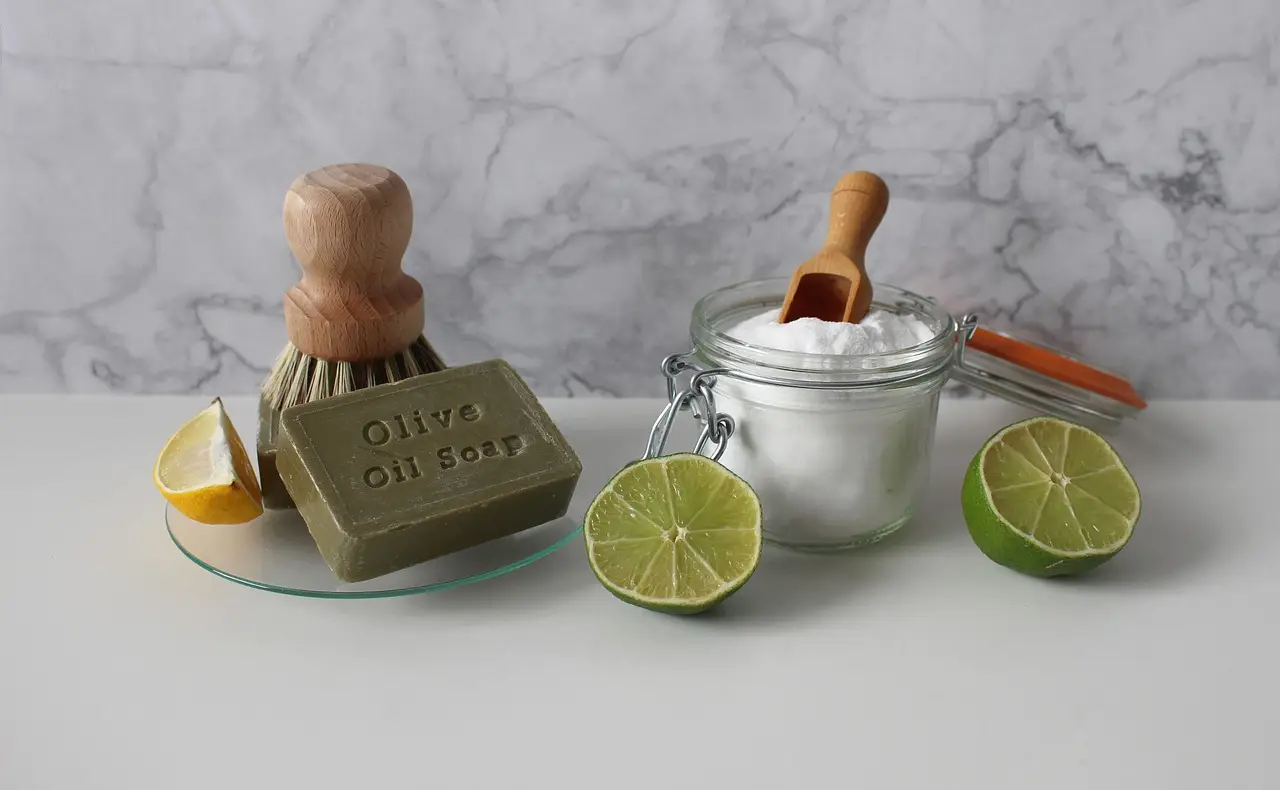 Come profumare il bagno in modo naturale: il trucco con limone e sale Come profumare il bagno in modo naturale: il trucco con limone e sale