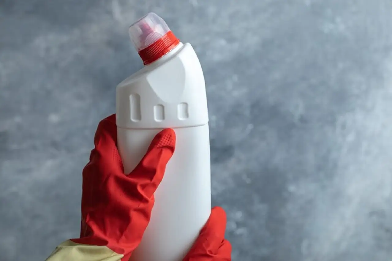 Hai mai pensato al pericolo dei prodotti misti per pulire il bagno? Scopri le combinazioni da evitare Hai mai pensato al pericolo dei prodotti misti per pulire il bagno? Scopri le combinazioni da evitare