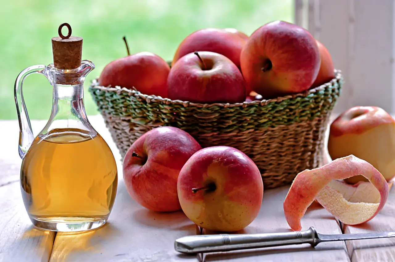Allontana i moscerini dalla frutta con una soluzione naturale ed efficace in pochi secondi Allontana i moscerini dalla frutta con una soluzione naturale ed efficace in pochi secondi